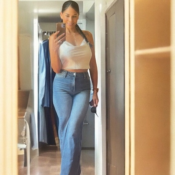 Meet your Posher,Almeda - Picture 1 of 2